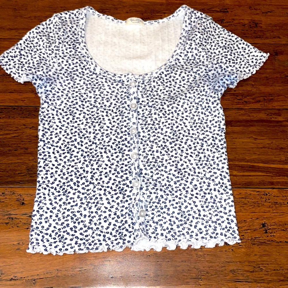 Brand- brandy Melville, color- blue and white